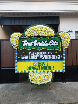 Papan Bunga Duka di Ngesrep