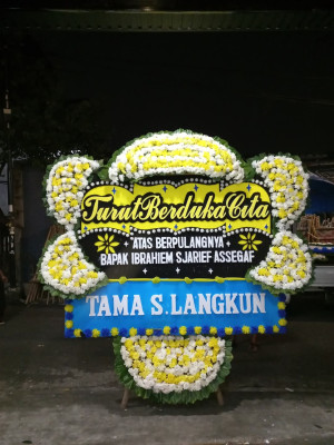 Papan Bunga Duka di Ngesrep